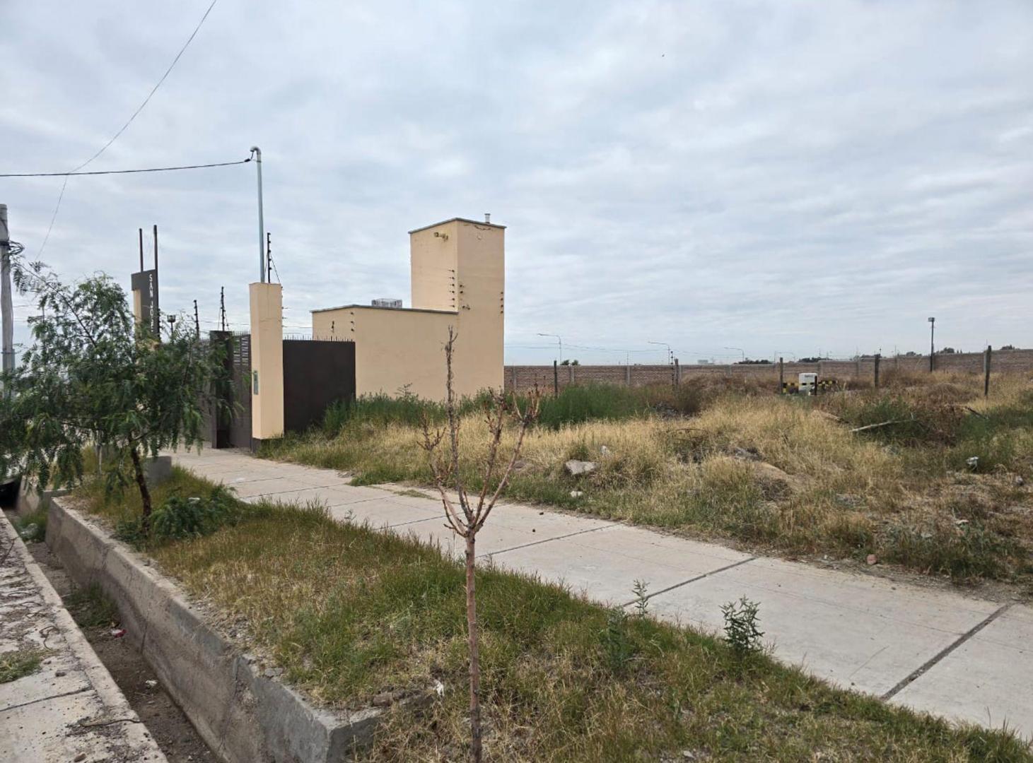 Foto de LOTE EN VENTA COMPLEJO PRIVADO CIUDAD APTO PH, imagen 2