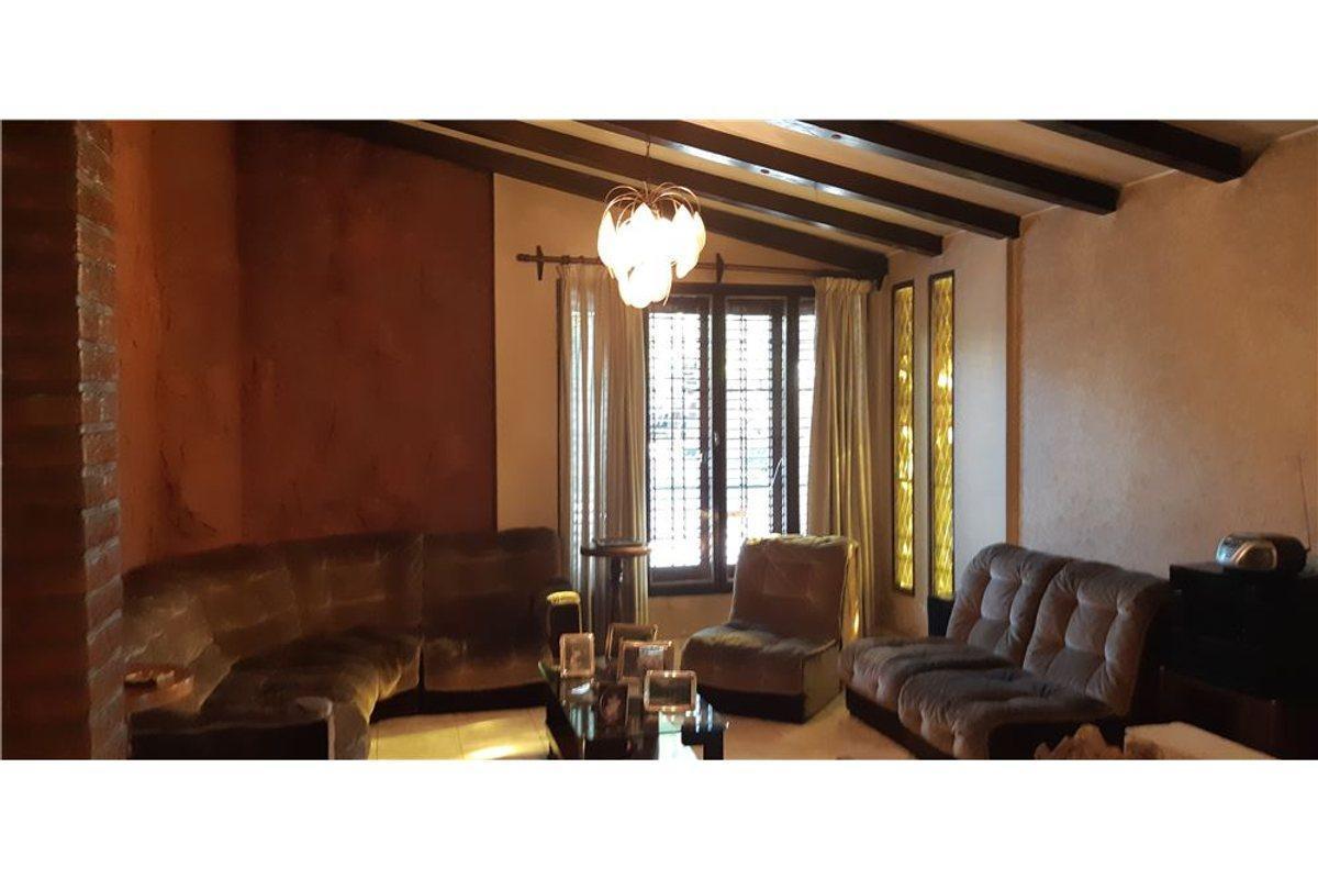 Foto de Hermosa casa en venta a dos cuadras Plaza de GC..!, imagen 1