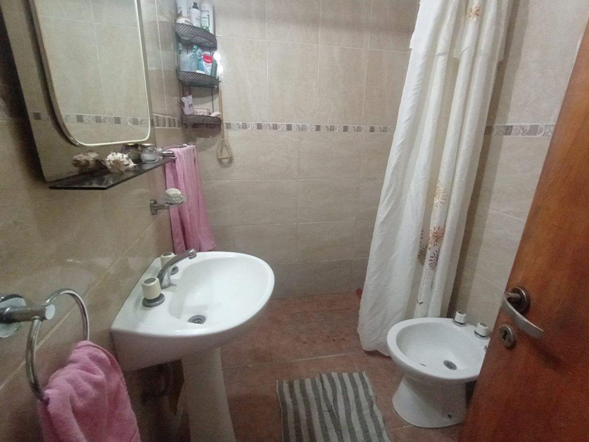 Foto de VENTA DE CASA (4 AMBIENTES) EN LAS HERAS, imagen 4