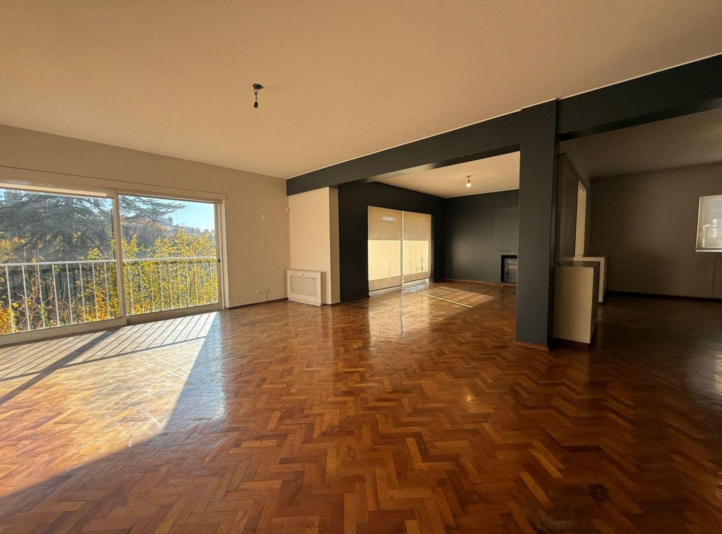 Foto de Alquiler Departamento 4 hab. microcentro Mendoza, imagen 4