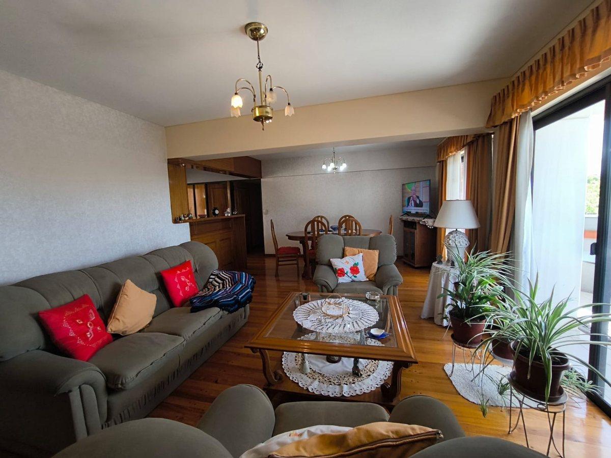 Foto de VENTA MAGNIFICO DEPARTAMENTO SEMIPISO, MICROCENTRO, imagen 3
