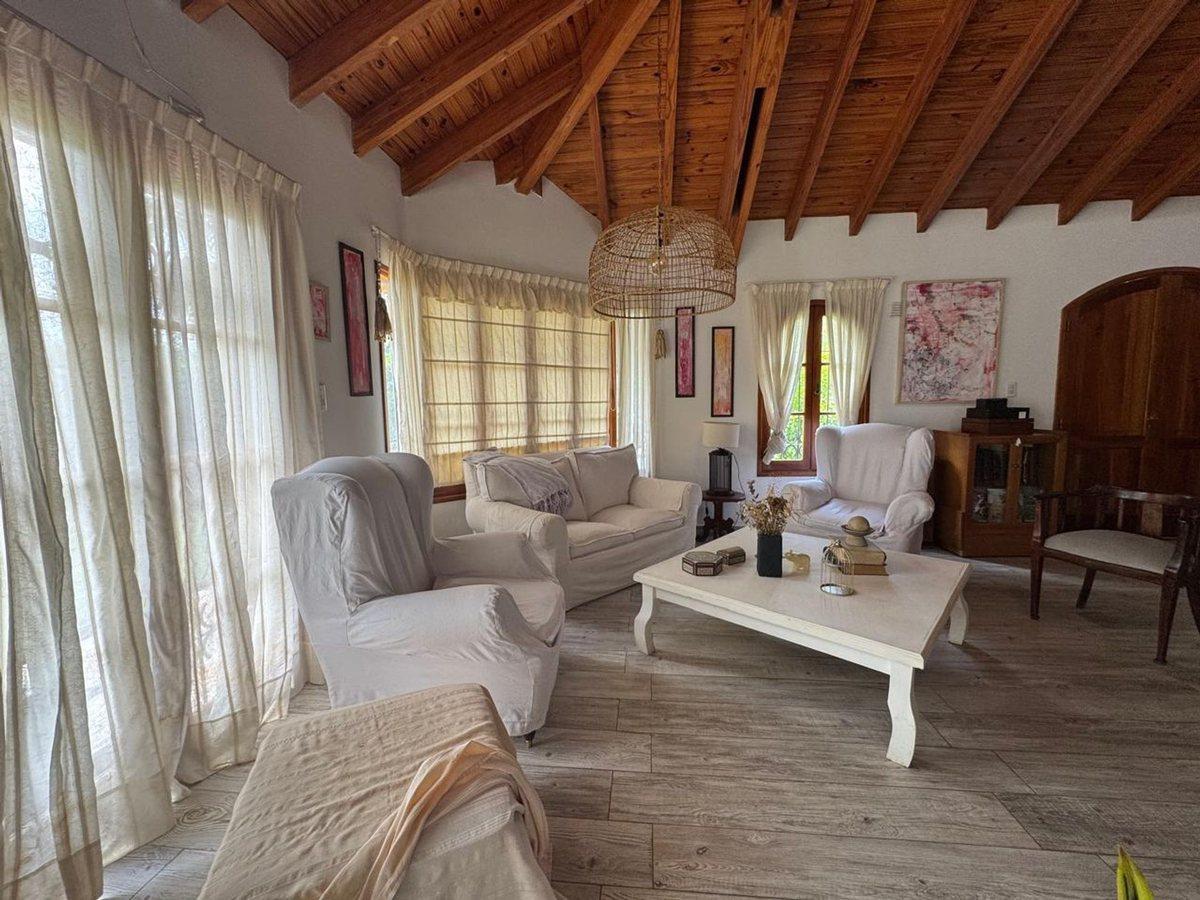 Foto de Venta casa B° Los Castaños Chacras de Coria, imagen 5