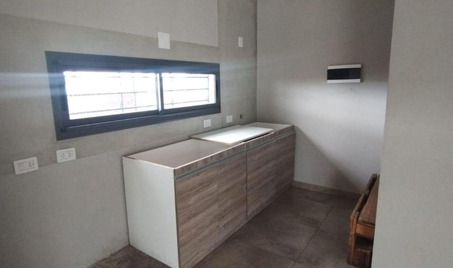 Foto de CASA CON PILETA EN VENTA VISTALBA LUJAN DE CUYO, imagen 4