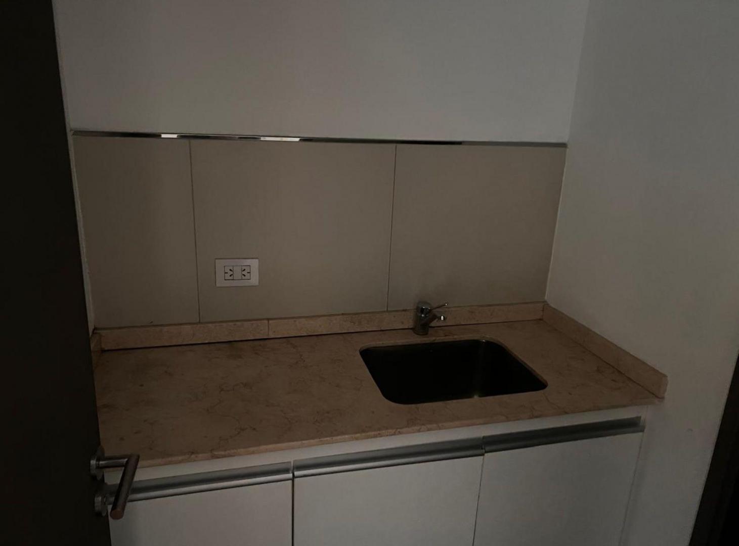 Foto de ALQUILER OFICINA AV. SAN MARTIN 477 CDAD. MZA., imagen 4