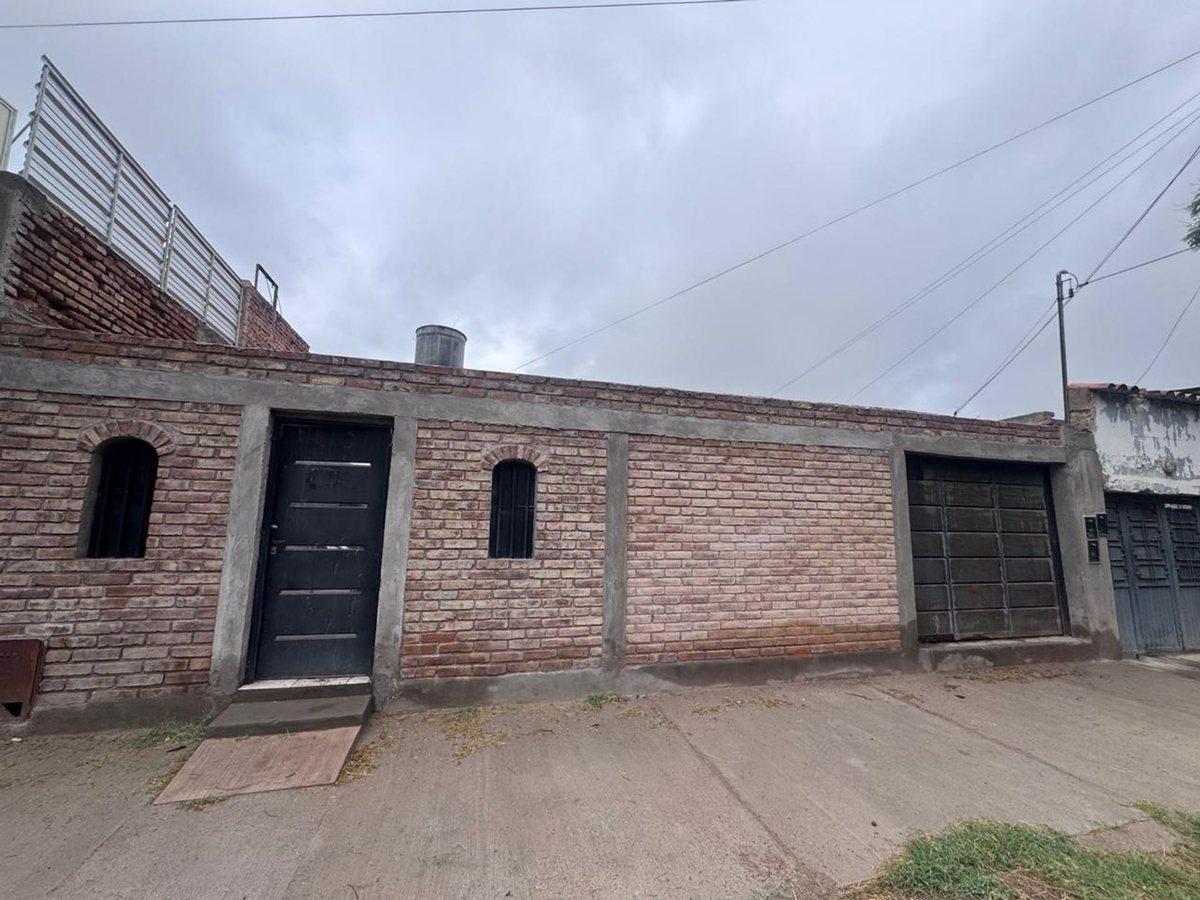 Foto de venta de casa calle Marcelo T Alvear Las Heras, imagen 2