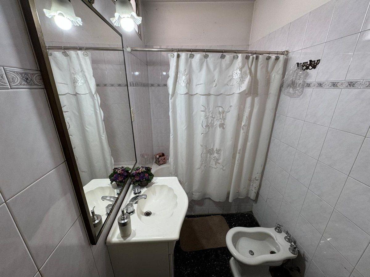 Foto de DEPARTAMENTO EN VENTA GODOY CRUZ MENDOZA CON PATIO, imagen 2