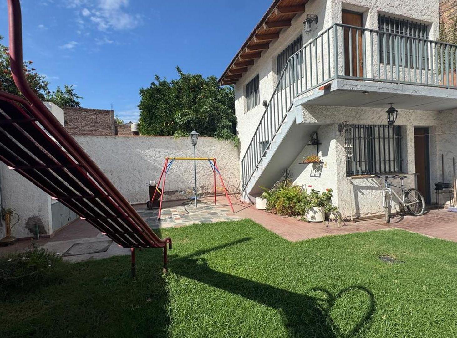 Foto de VENDE CASA EN GODOY CRUZ, imagen 4