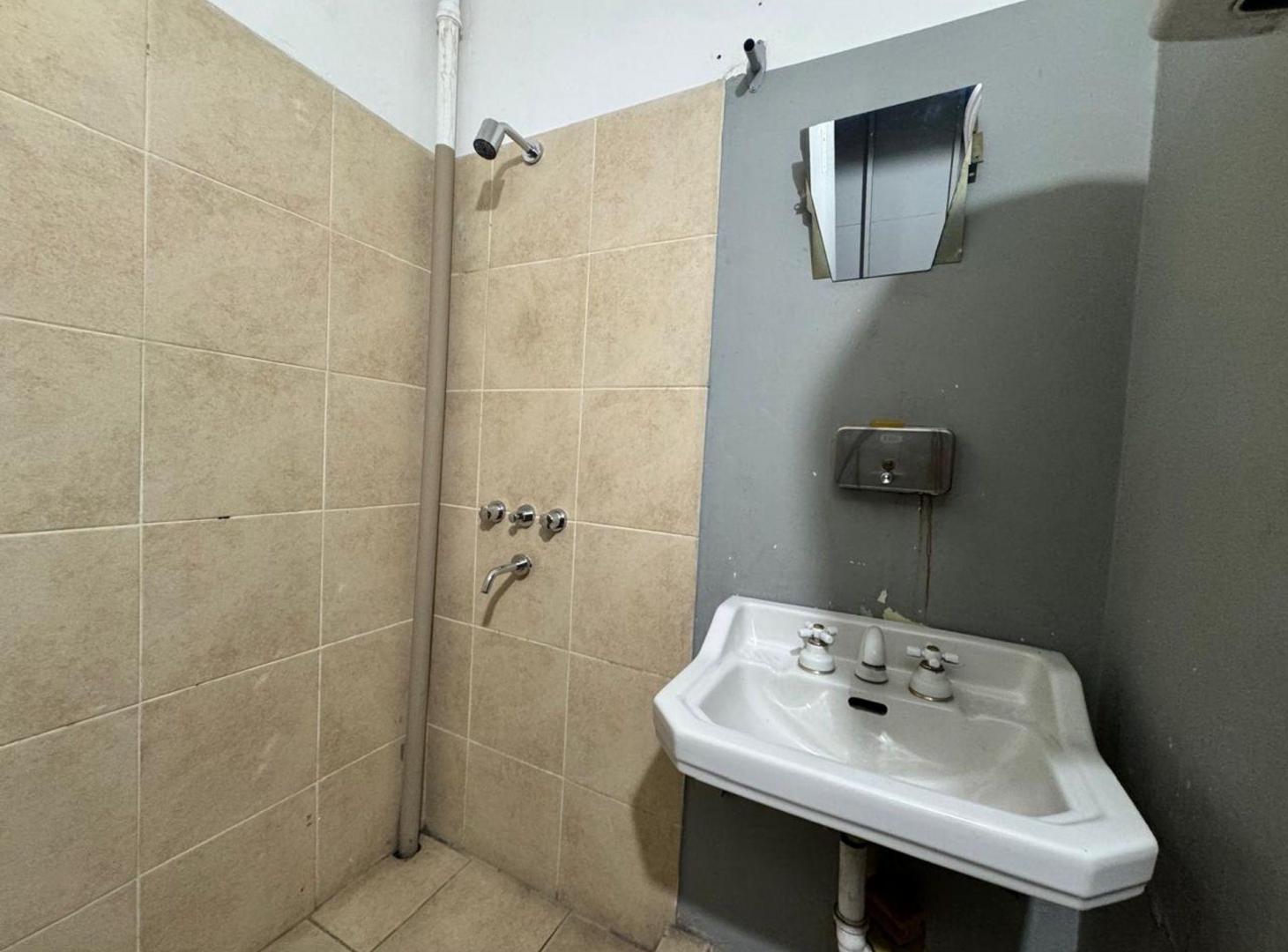 Foto de VENTA DE DEPOSITO GUAYMALLEN MENDOZA, imagen 5