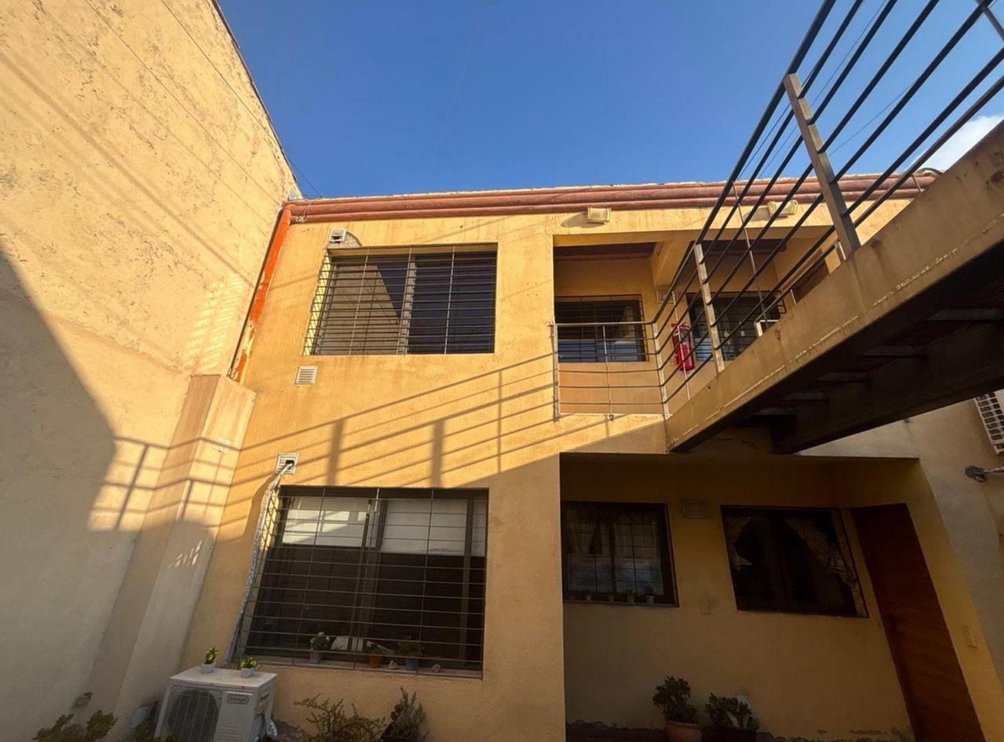 Foto de Venta departamento 1 dorm + cochera 4ta Secc Oeste, imagen 1