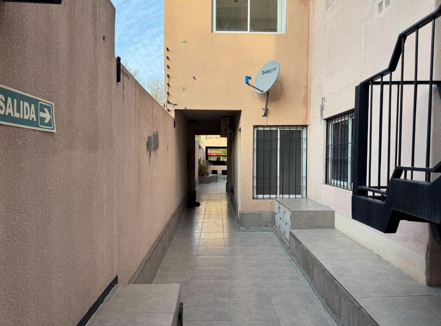 Foto de Departamento en venta Godoy Cruz barrio Bombal., imagen 1