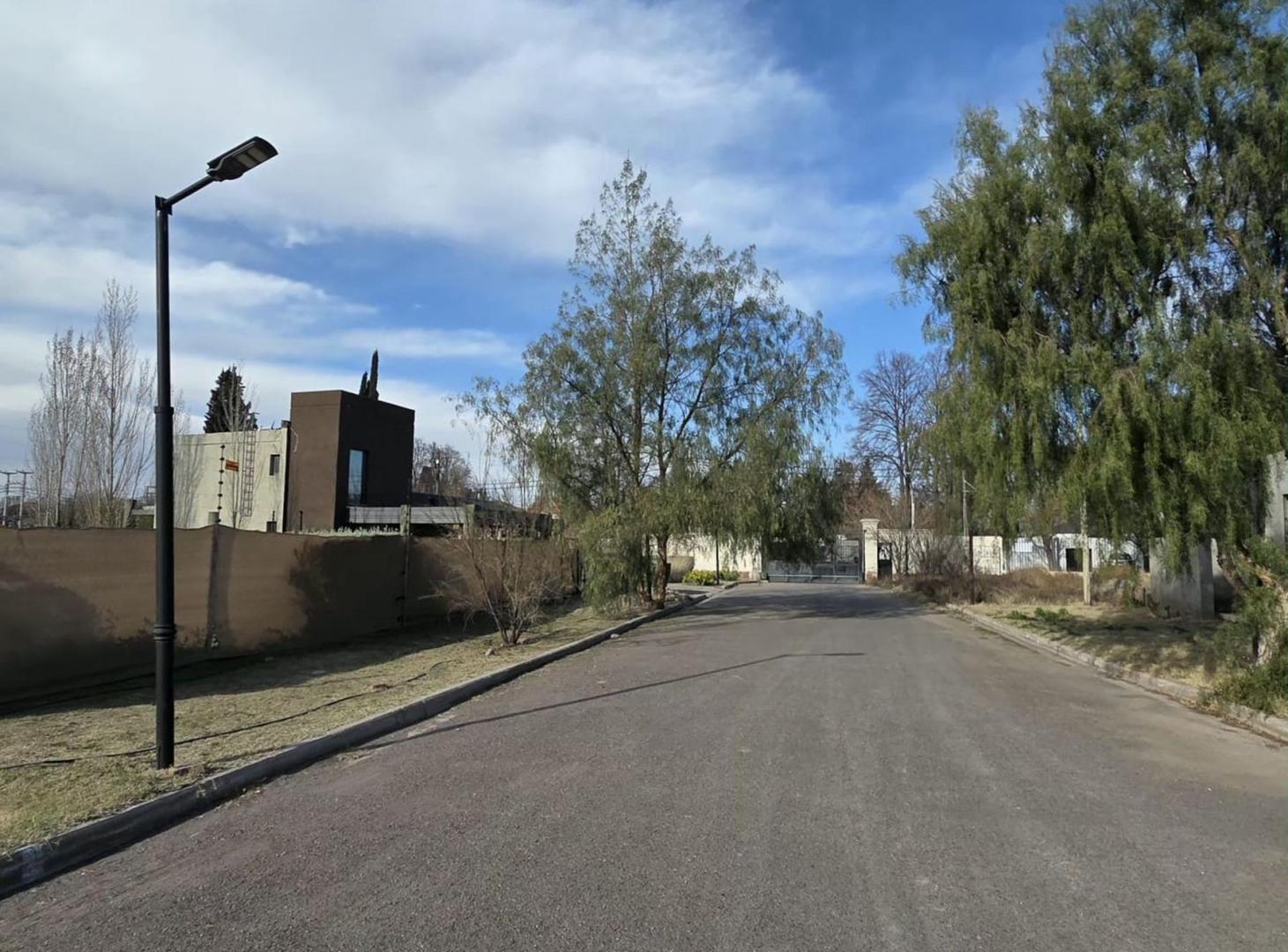 Foto de LOTE EN BARRIO CERRADO SOBRE CALLE ALZAGA, imagen 3