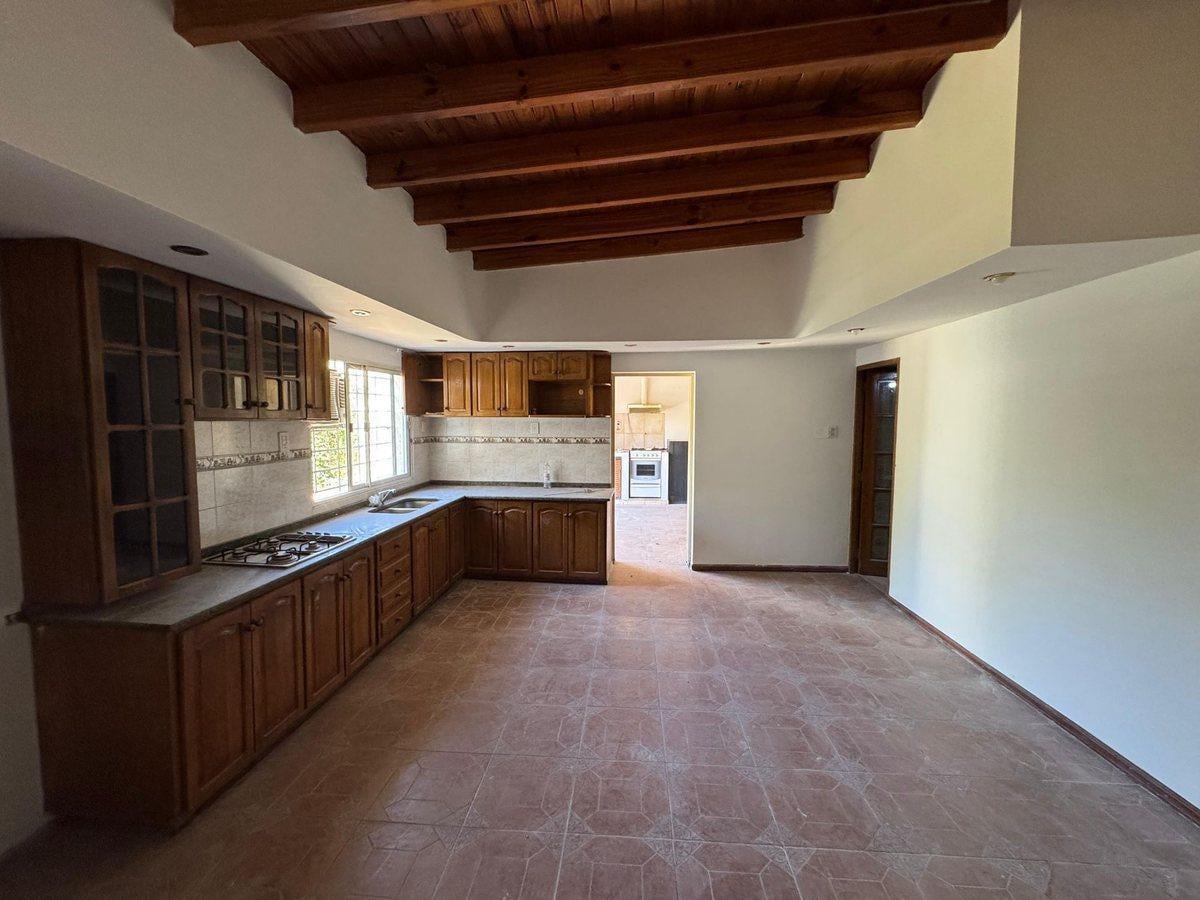 Foto de VENTA CASA 3 DORMITORIOS GUAYMALLEN, imagen 4