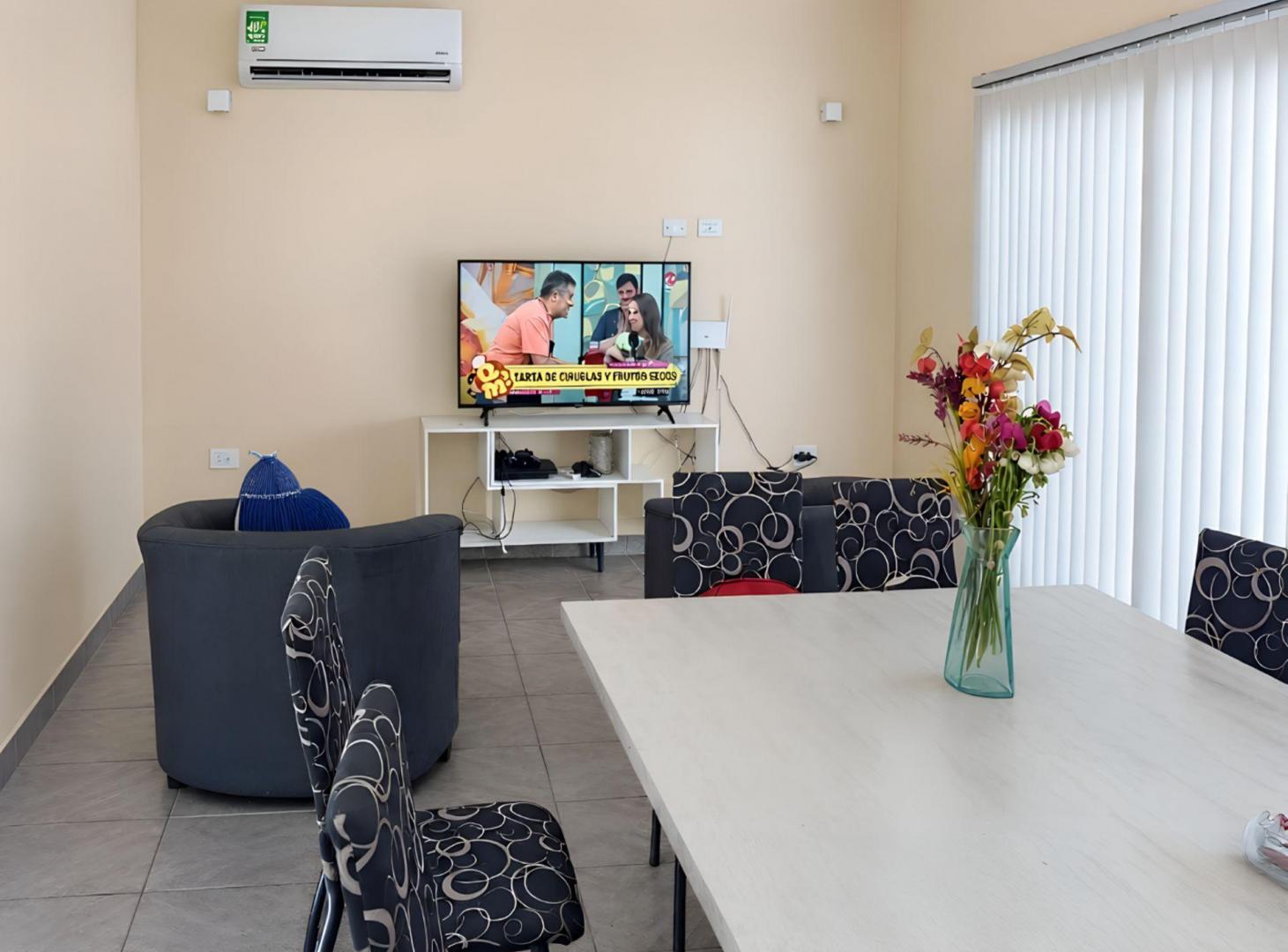 Foto de VENTA CASA 3 HABITACIONES Y PILETA B PRIVADO MAIPU, imagen 5
