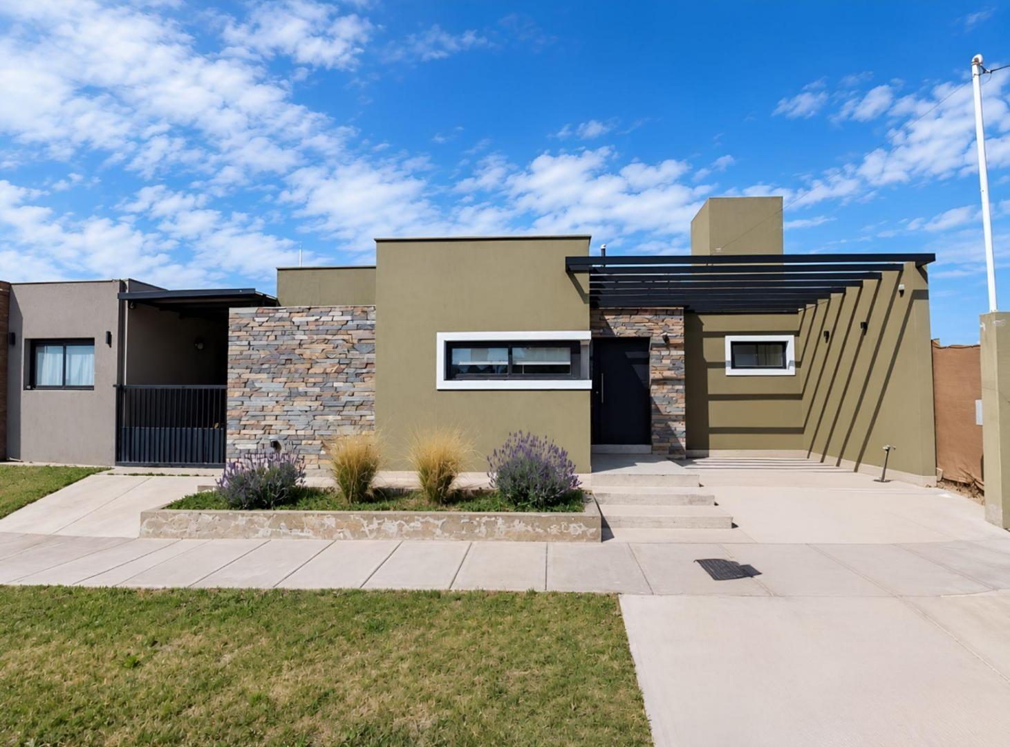 Foto de VENTA CASA 3 HABITACIONES Y PILETA B PRIVADO MAIPU, imagen 2