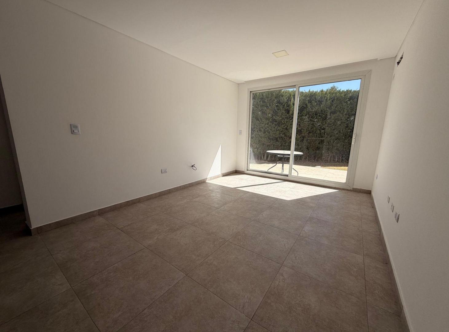 Foto de Alquiler Departamento Dalvian, imagen 2