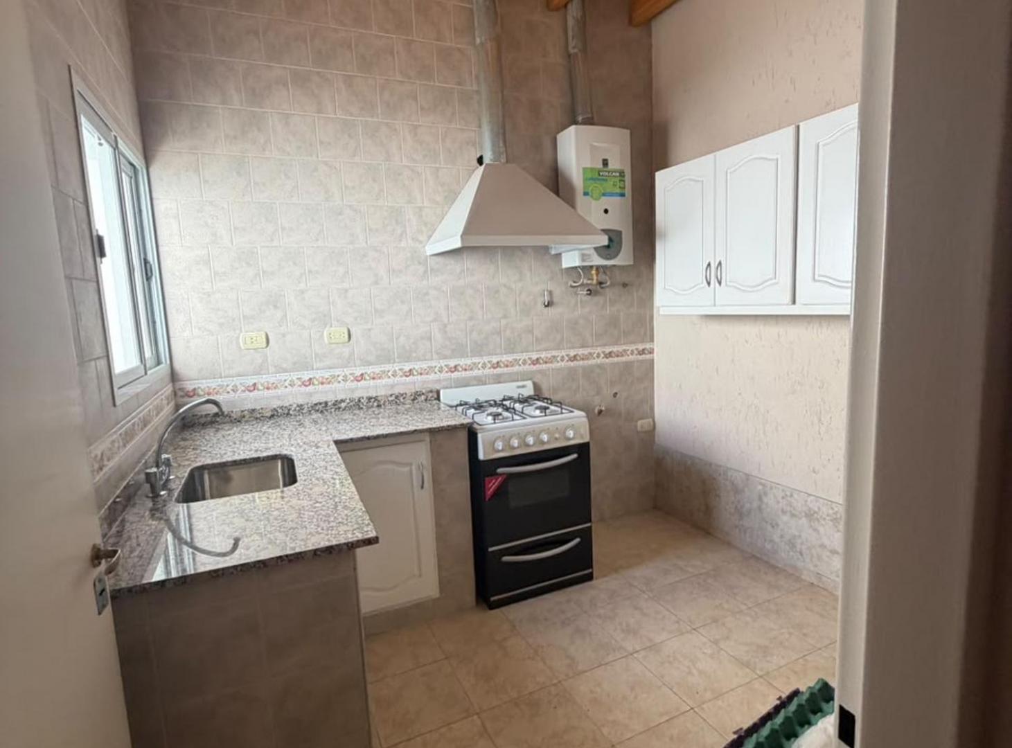 Foto de VENTA DE CASA + DEPARTAMENTO A ESTRENAR, imagen 4