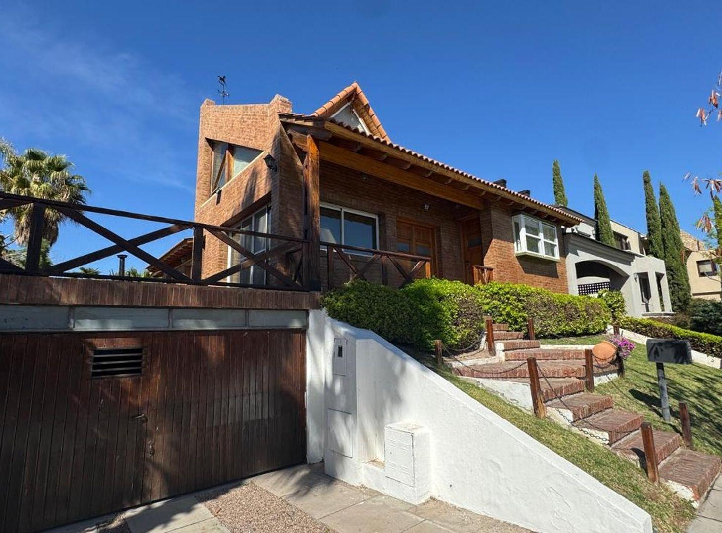 Foto de VENDE CASA EN PALMARES barrio privado, imagen 1