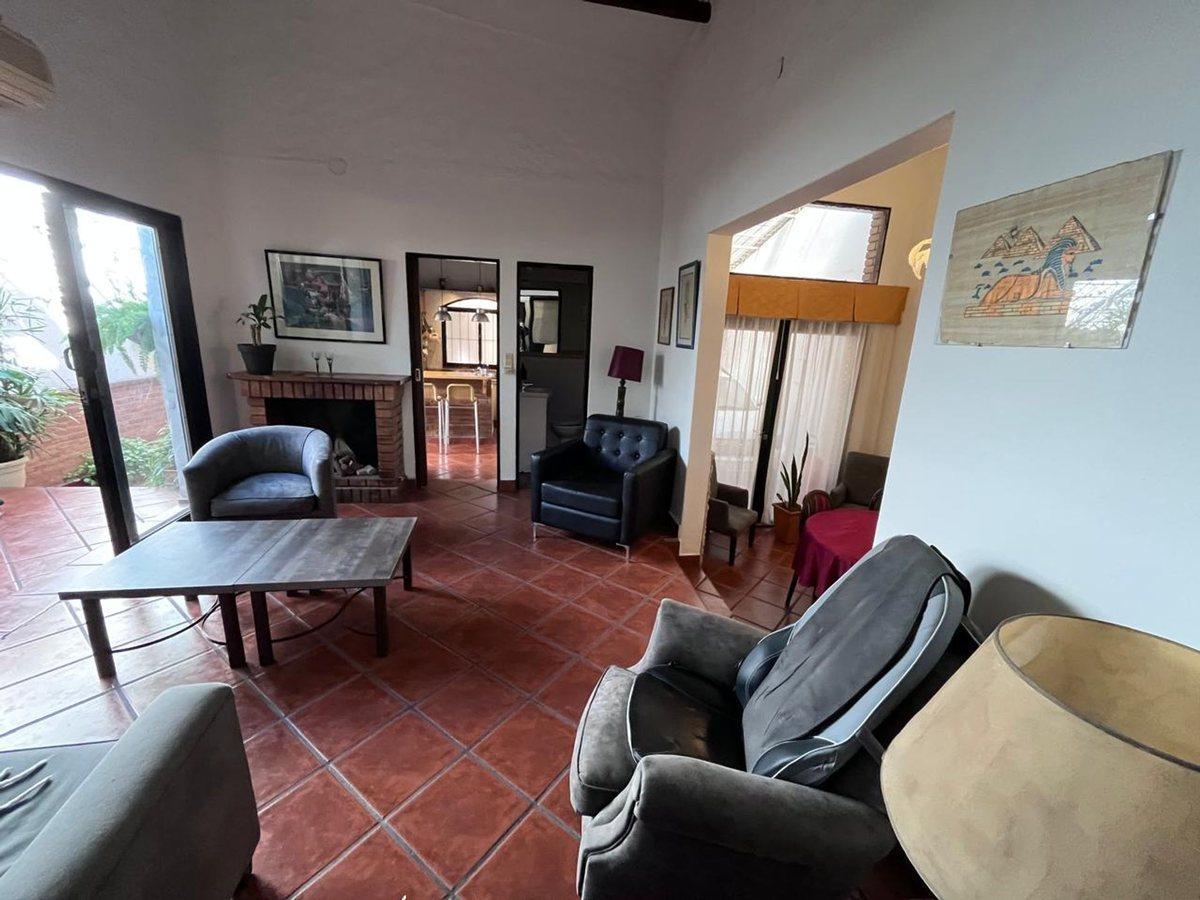 Foto de VENTA Amplia Propiedad en el Corazón de Ciudad, imagen 5