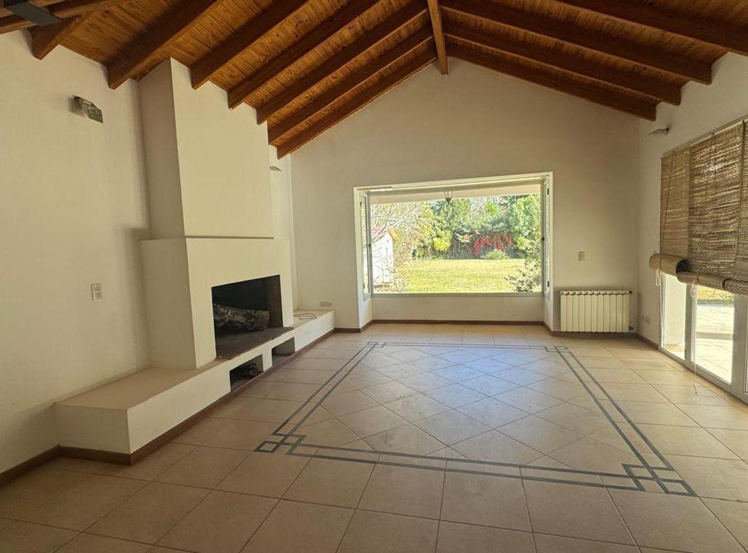 Foto de VENDE CASA EN VISTALBA COUNTRY barrio privado, imagen 4