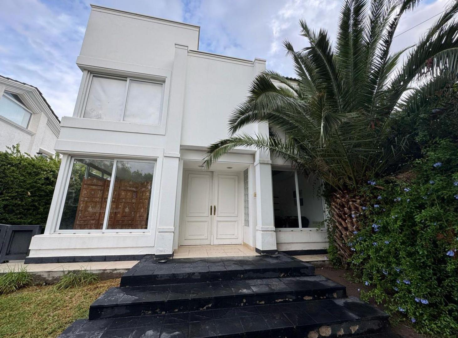 Foto de Venta casa Barrio Dalvian Las Heras mendoza, imagen 1