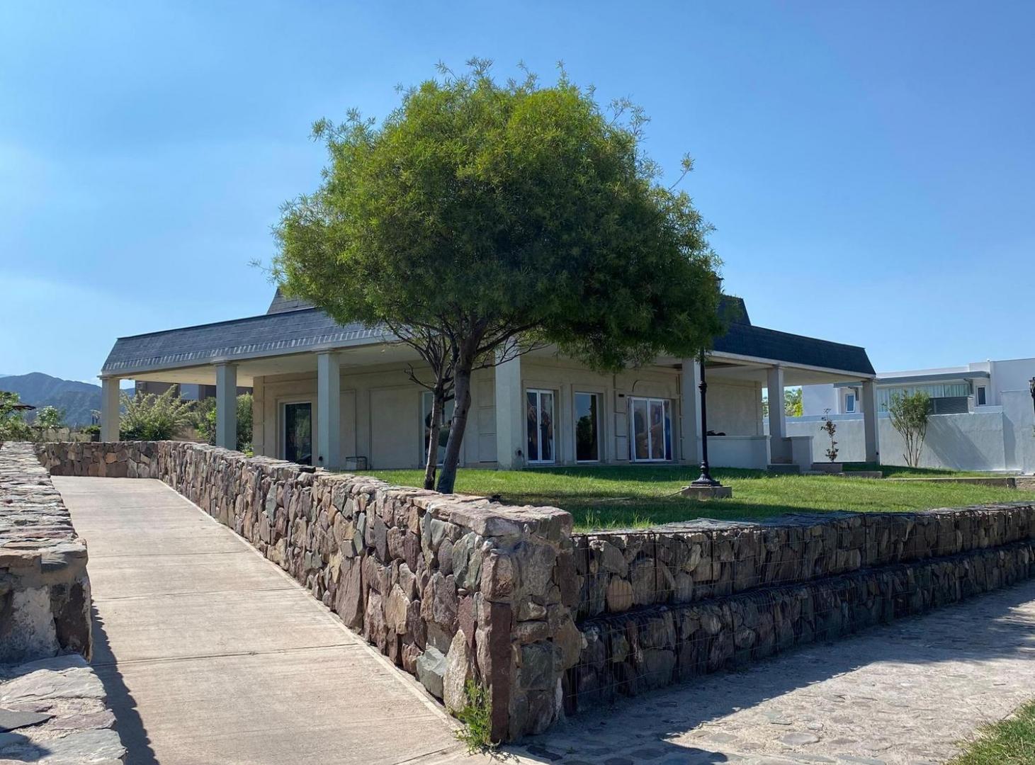 Foto de VENTA TERRENO B PRIVADO LA BASTILLA, imagen 1