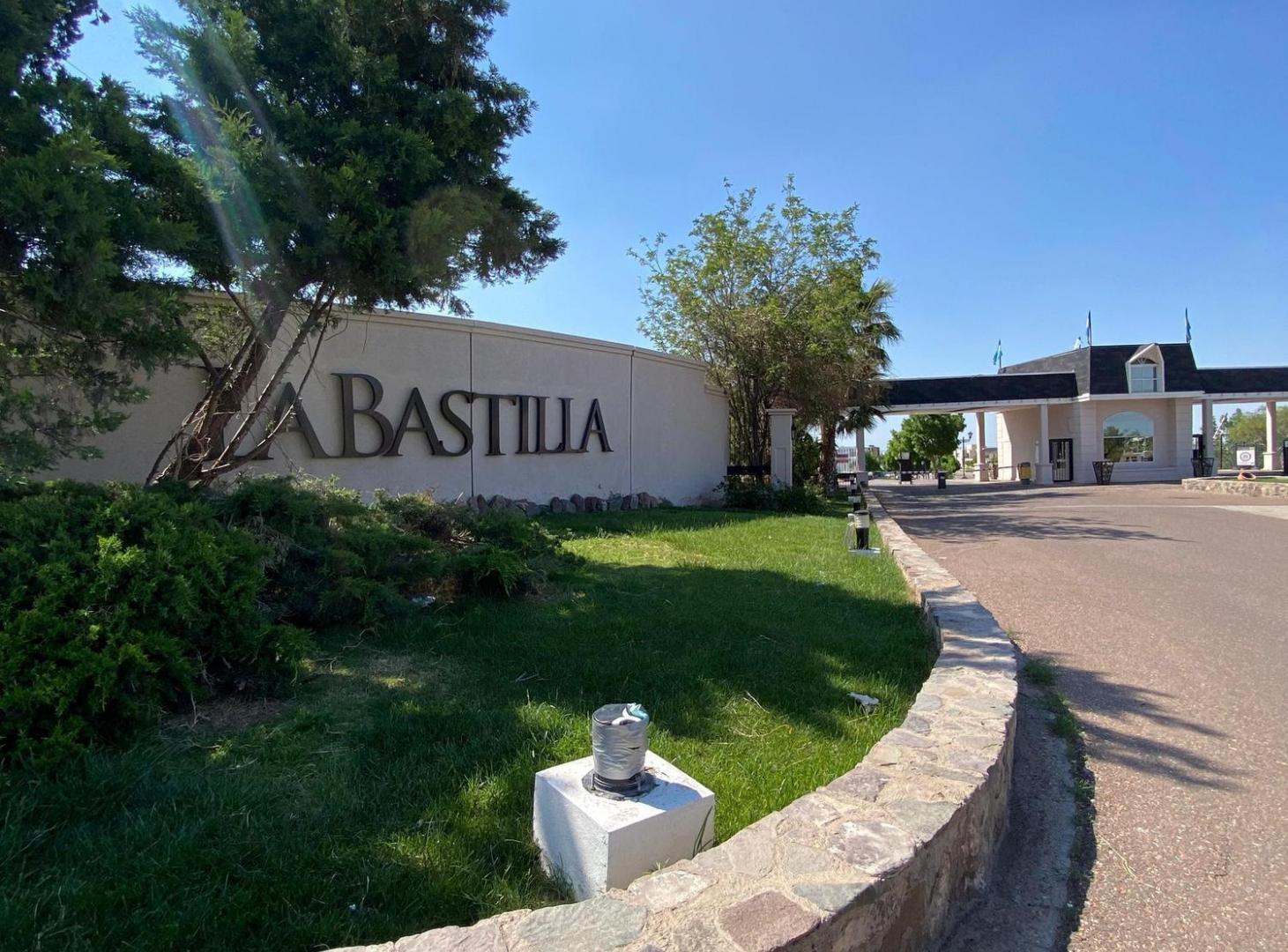 Foto de VENTA TERRENO B PRIVADO LA BASTILLA, imagen 2