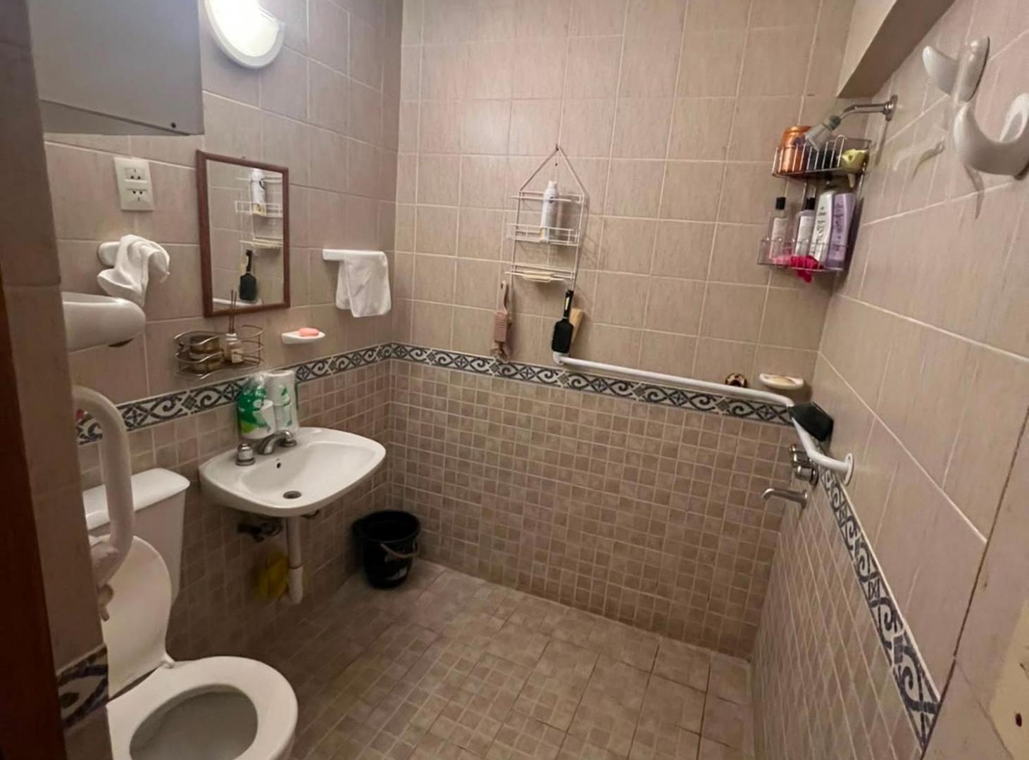 Foto de Venta Casa c/ Dpto Mendoza Las Heras 4 Dormitorios, imagen 3