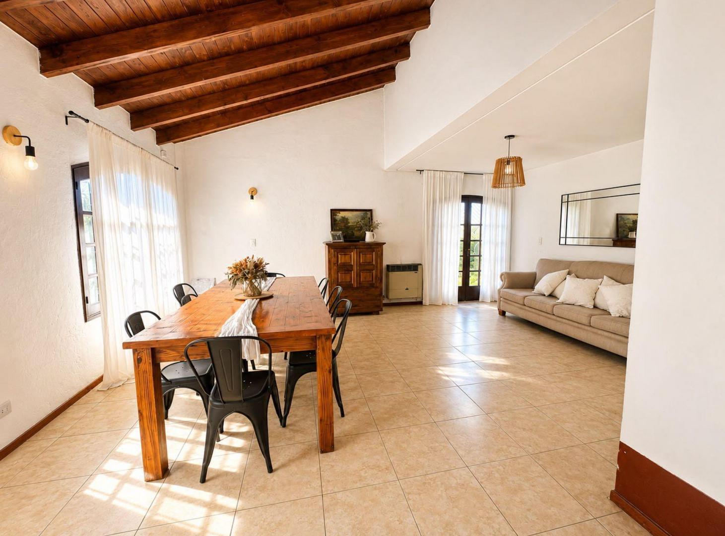 Foto de VENTA CASA BARRIO BOMBAL, GODOY CRUZ, imagen 2
