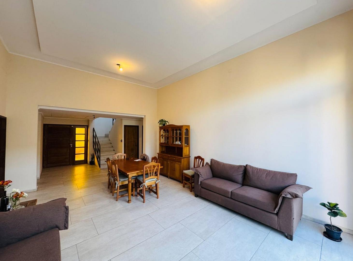 Foto de Casa en venta Barrio Rincón Veneto, Villa Nueva, imagen 1