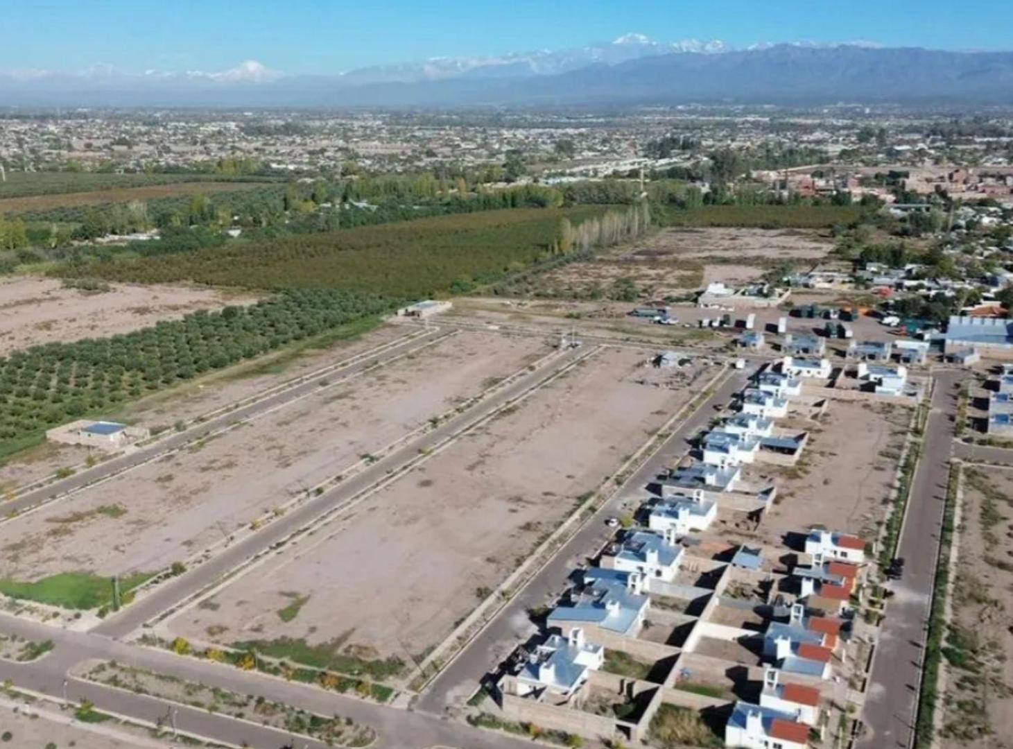 Foto de VENTA LOTE MAIPU- 361,47 MTS BARRIO NATANIA 73, imagen 4