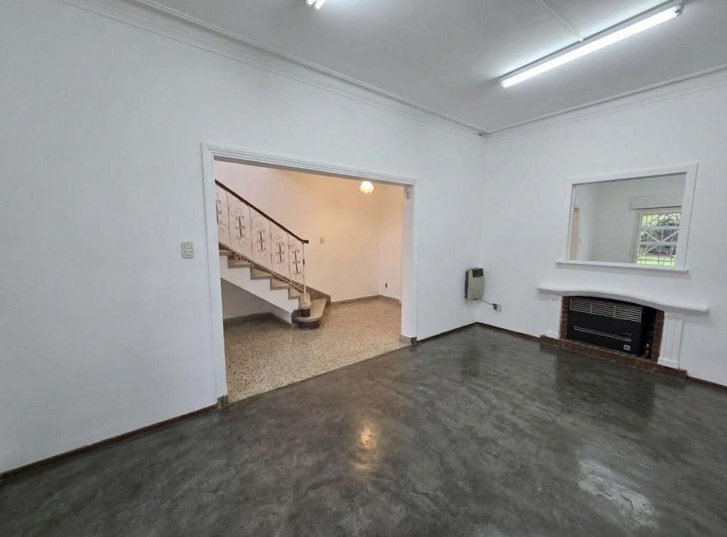Foto de CASA 7 DORMITORIOS BOMBAL CON POTENCIAL COMERCIAL, imagen 5