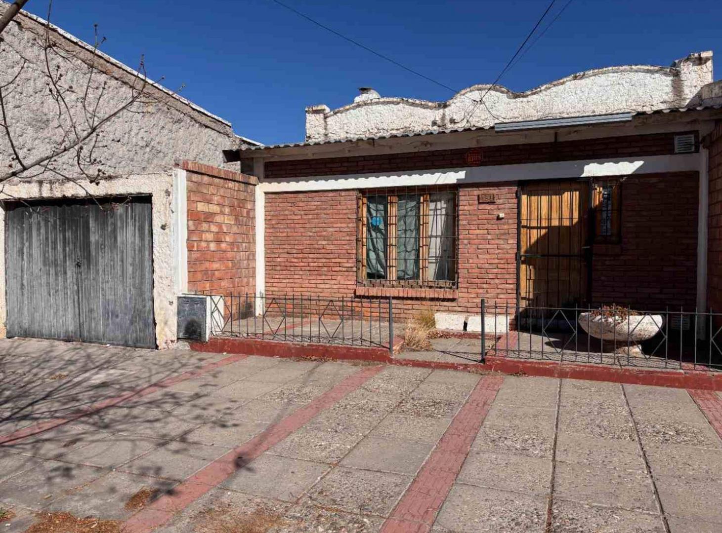 Foto de CASA CÉNTRICA EN VENTA - CALLE SAN LUIS, imagen 1