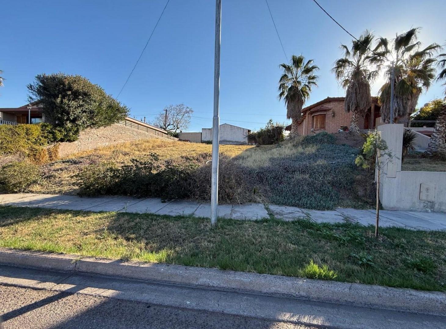 Foto de LOTE EN VENTA BARRIO DALVIAN, imagen 4