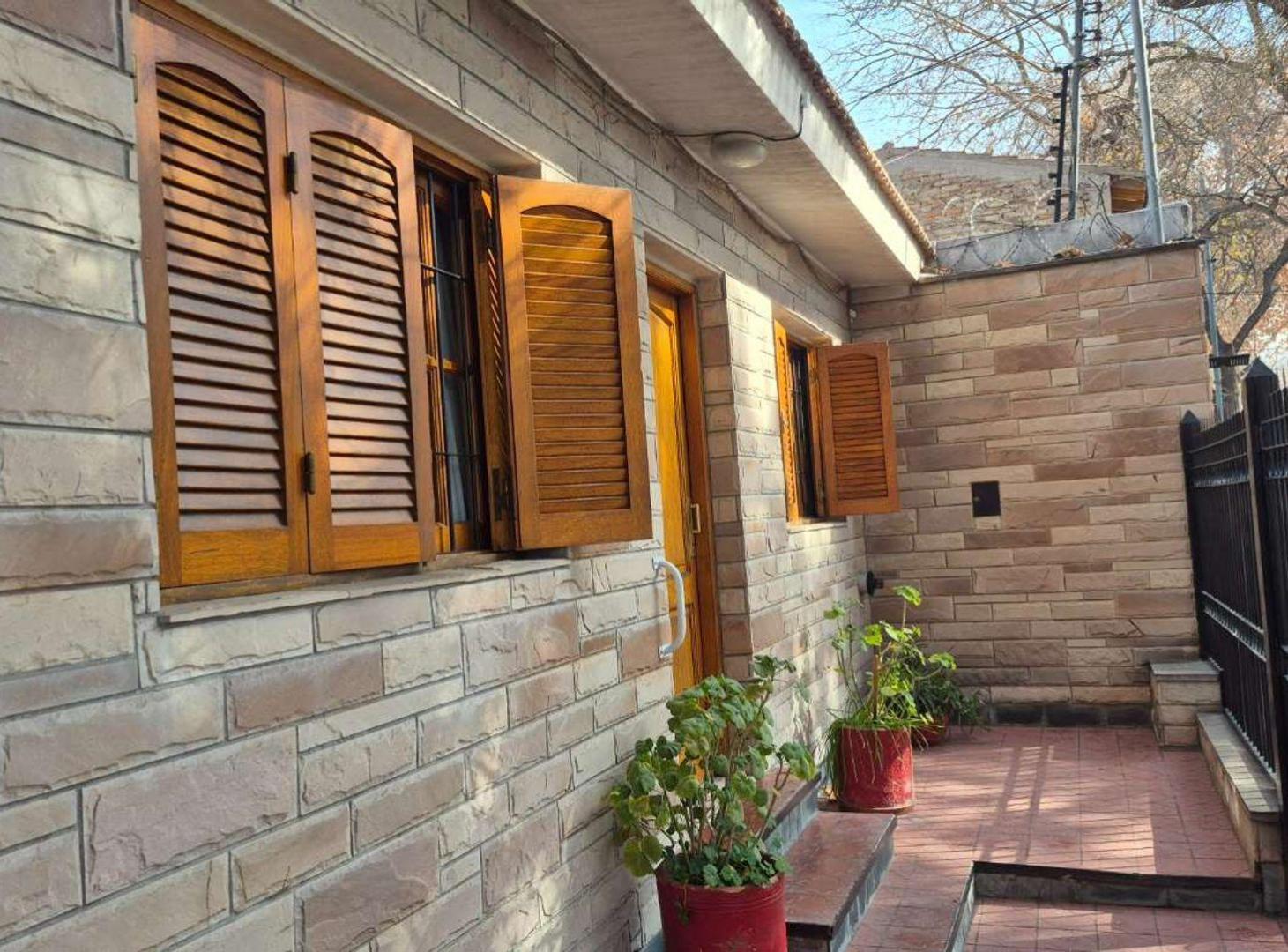 Foto de VENTA CASA CUARTA SECCIÓN CIUDAD DE MENDOZA, imagen 3