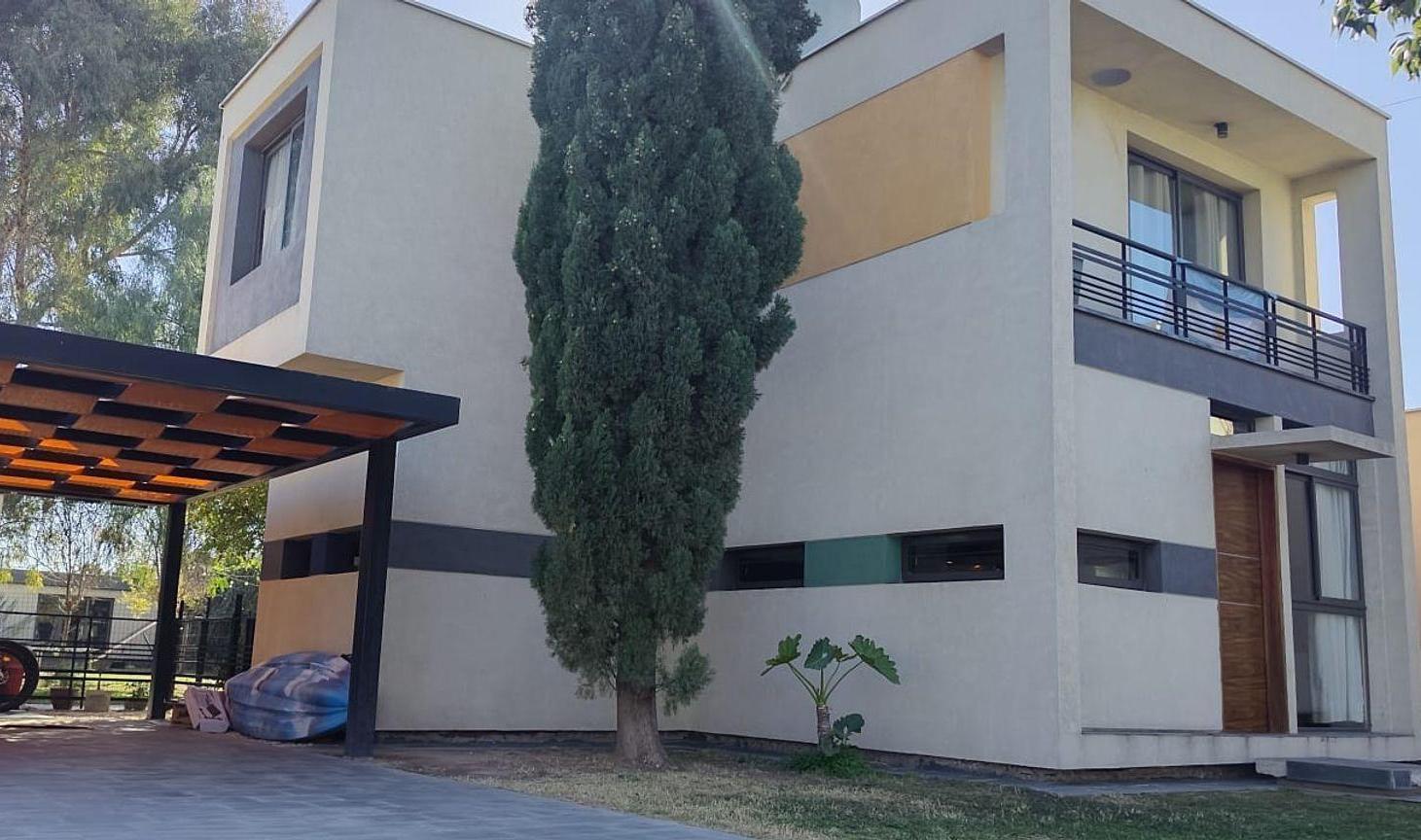 Foto de VENTA CASA B° PRIVADO APTO CREDITO MAIPU, imagen 2