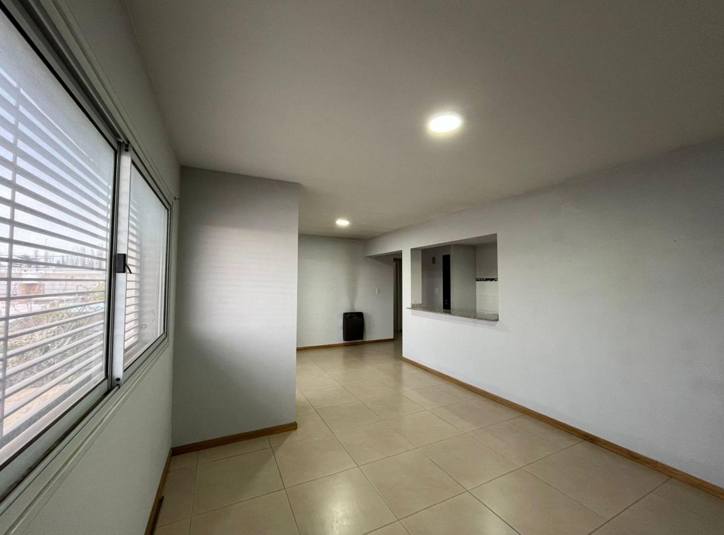 Foto de VENTA DEPARTAMENTO GODOY CRUZ, imagen 2