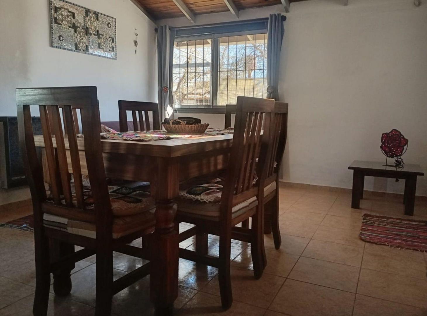 Foto de VENTA CASA EN PEDRIEL DOS DORMITORIOS CON PATIO, imagen 3