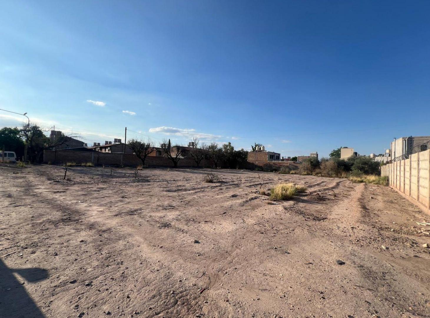 Foto de TERRENO EN VENTA DORREGO GUAYMALLEN APTO PH, imagen 3