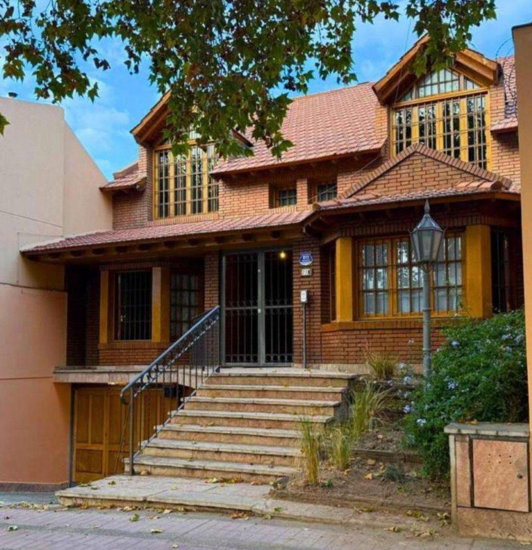 Foto de VENTA CASA 3 DORM SEXTA SECCION APTA CREDITO, imagen 1