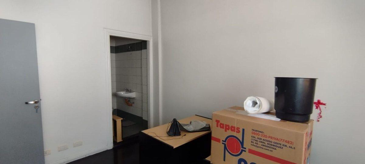 Foto de ALQUILER-EDIFICIO PARA OFICINAS/CONSULTORIOS-CDAD, imagen 2