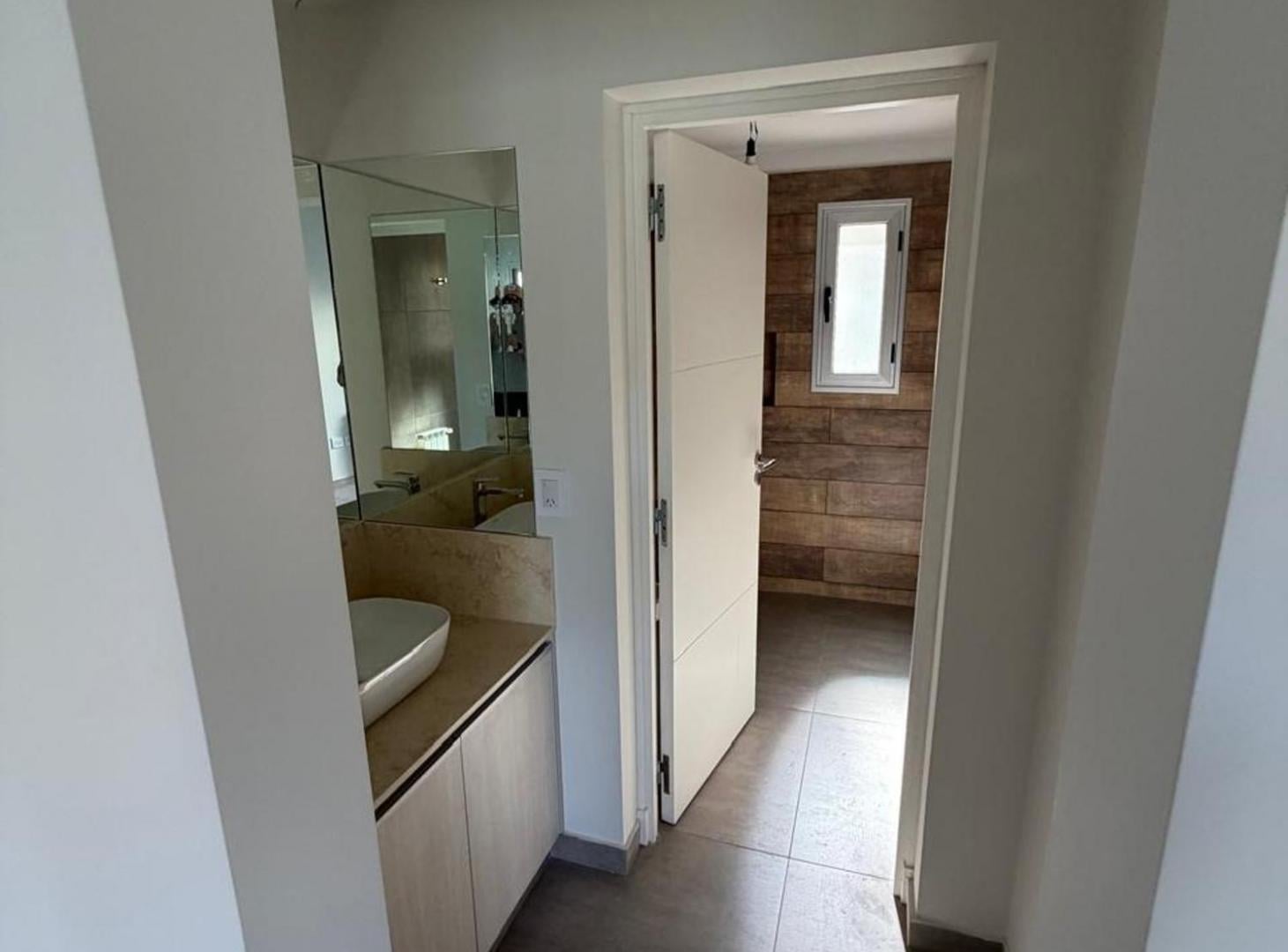 Foto de VENTA CASA A ESTRENAR, CIRO DE VIEYTES, MAIPU, MZA, imagen 3