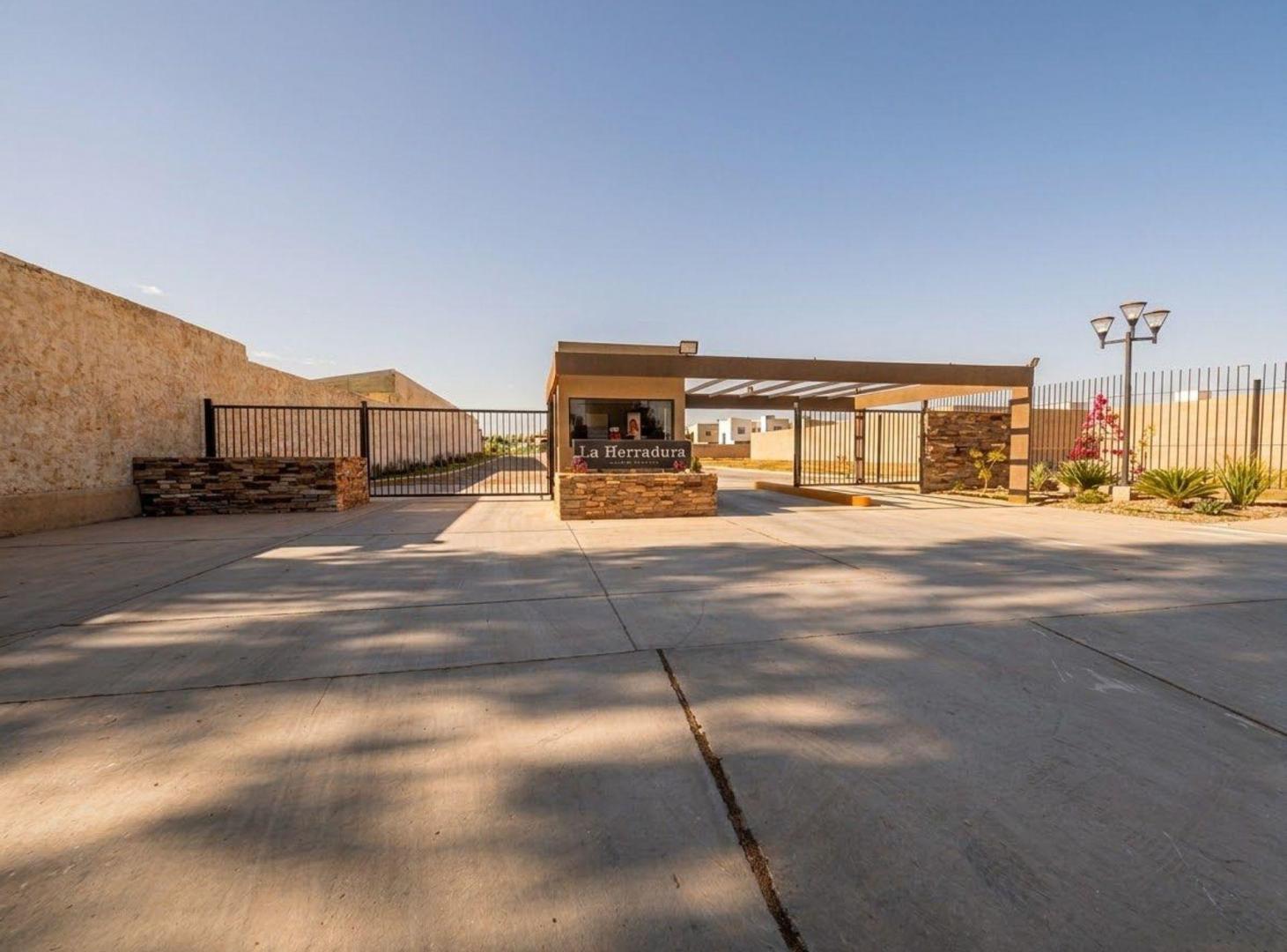 Foto de Lote en venta Barrio Privado La Herradura, Maipú, imagen 1