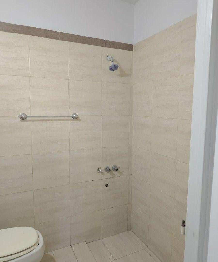 Foto de CASA/ DEPARTAMENTO VENTA APTA A CREDITO LAS HERAS, imagen 2