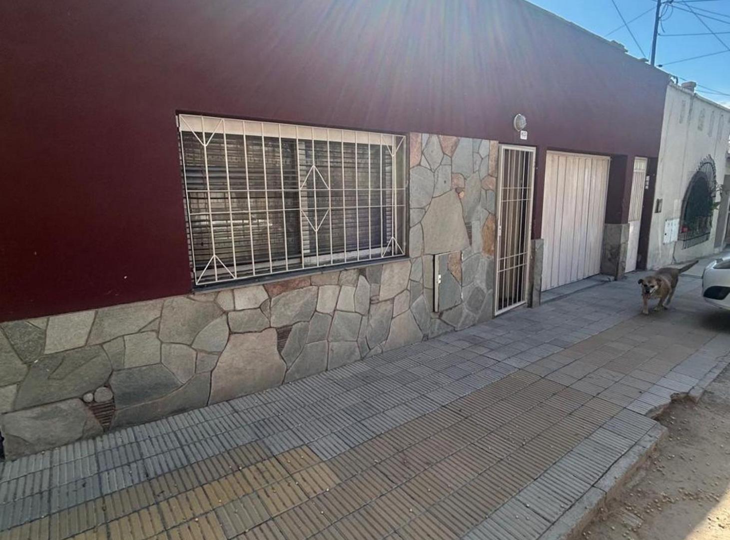 Foto de VENDO APTO DESARROLLO / CASA A REFACCIONAR., imagen 1