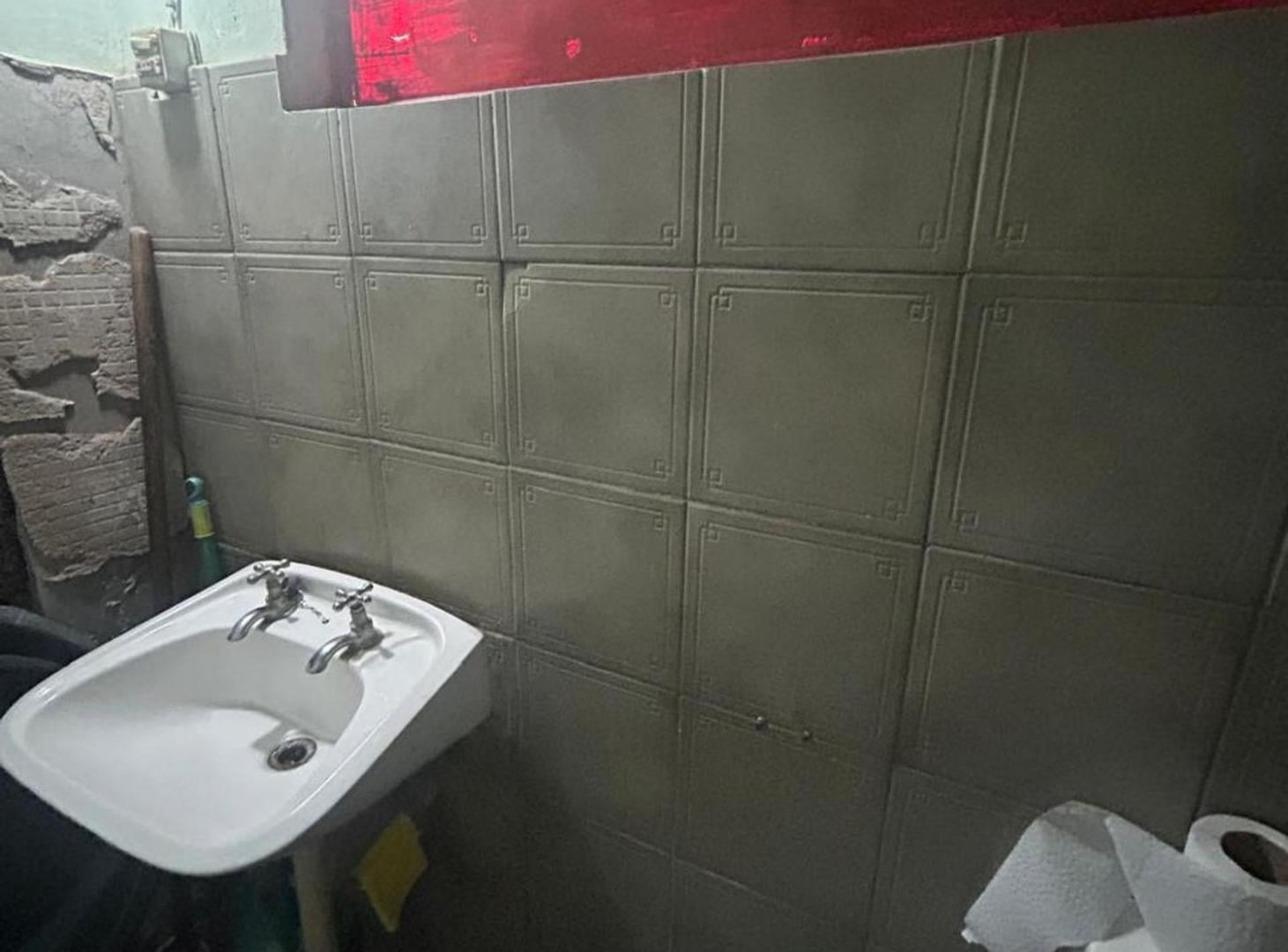 Foto de VENDO APTO DESARROLLO / CASA A REFACCIONAR., imagen 5