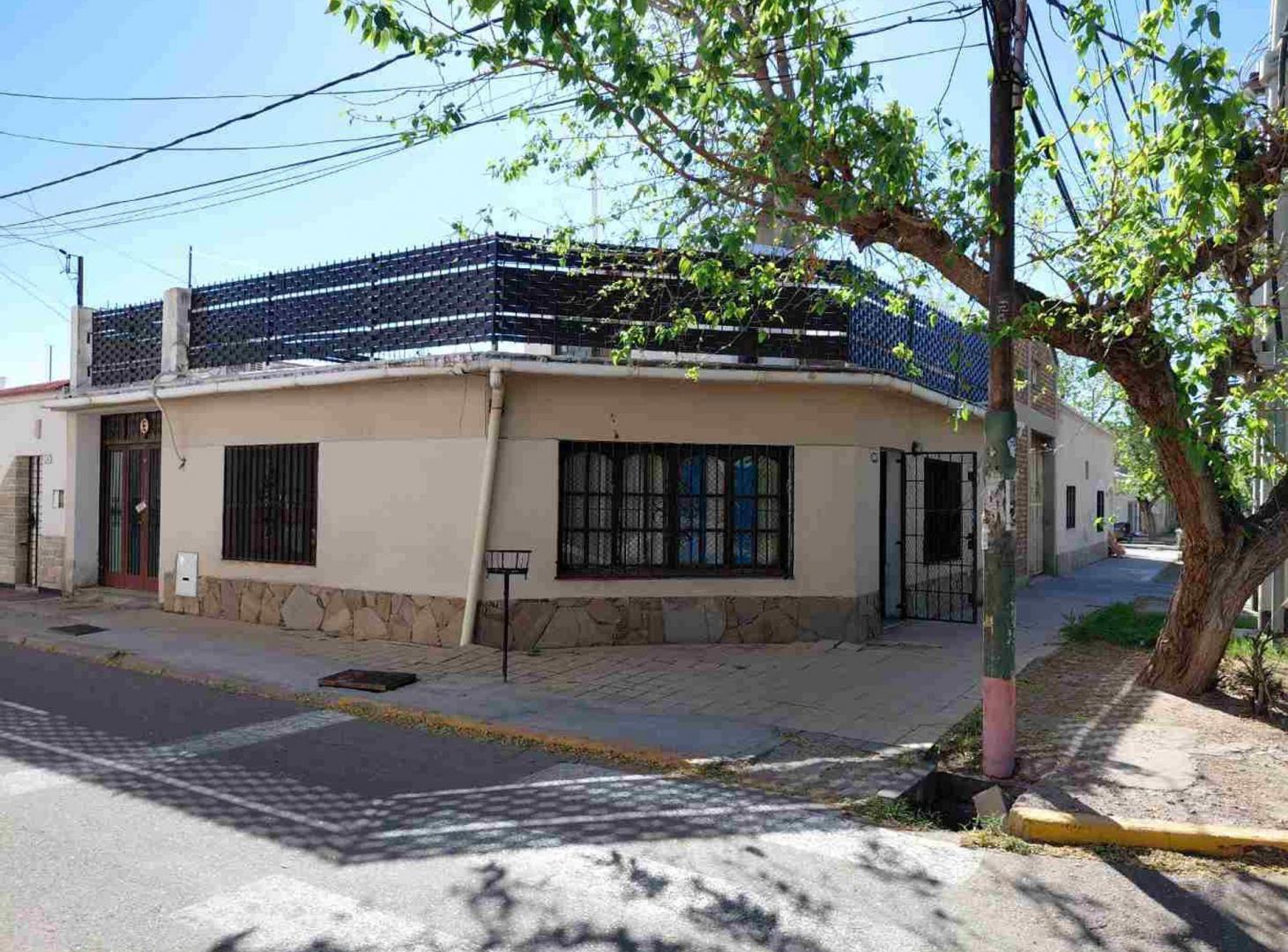 Foto de Venta Casa esquina en Dorrego Guaymallen Mendoza, imagen 1