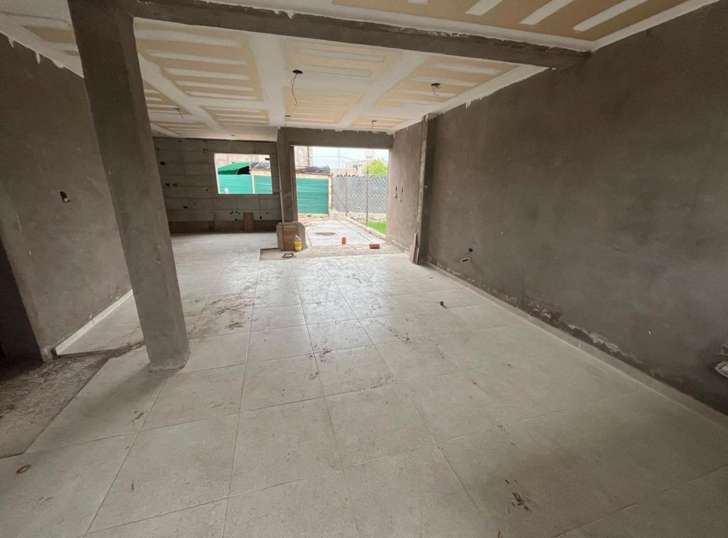 Foto de DUPLEX 3 DORM EN CONSTR. EN B° PRIVADO- LAS HERAS-, imagen 3