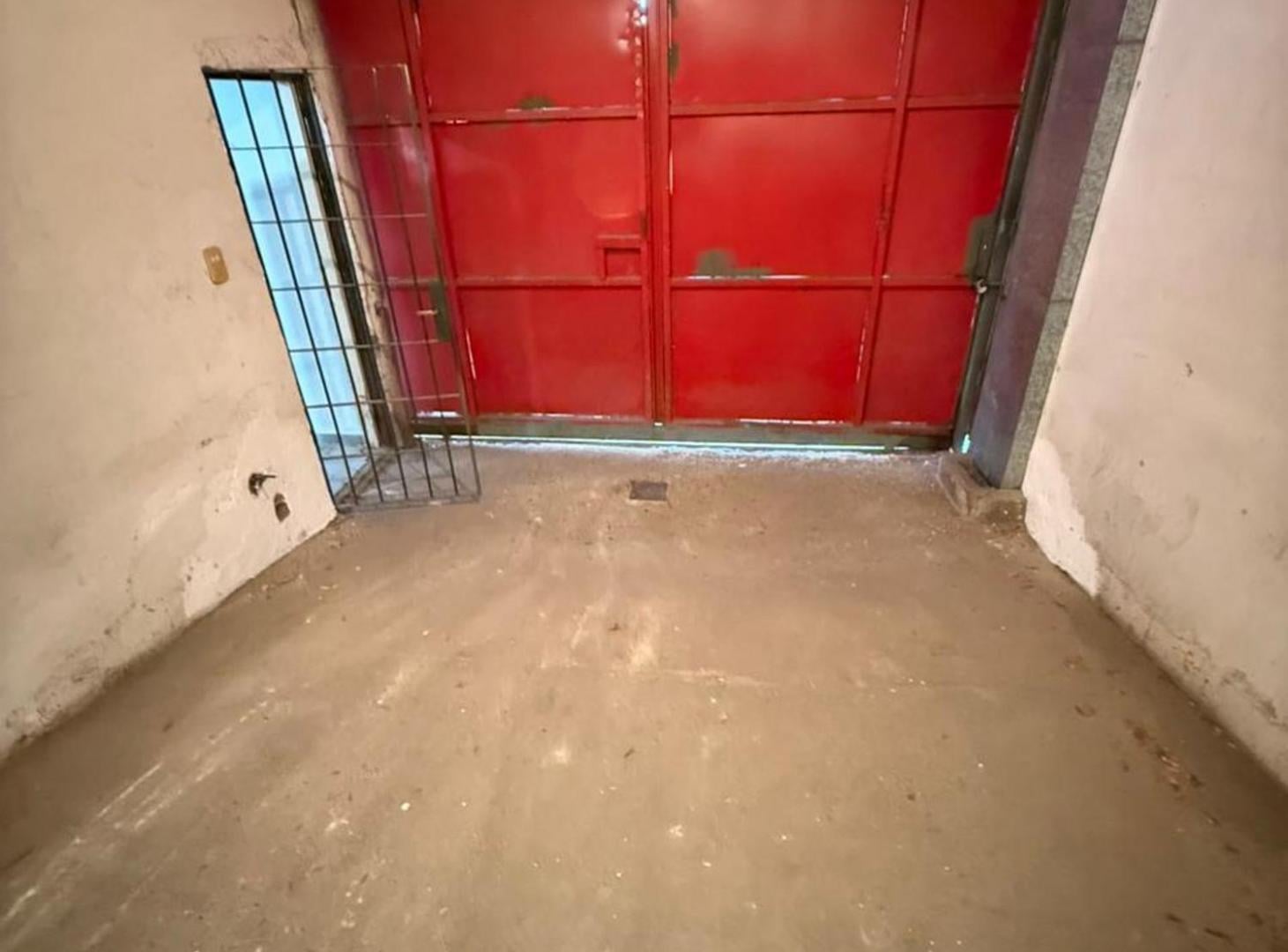 Foto de VENTA LOCAL COMERCIAL 2 PLANTAS OFICINA GUAYMALLEN, imagen 3