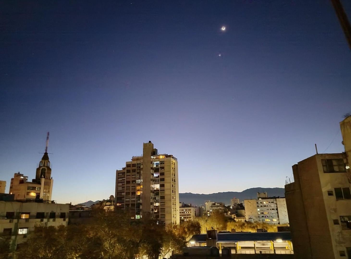 Foto de Departamento en venta 4 dorm centro Mendoza, imagen 4