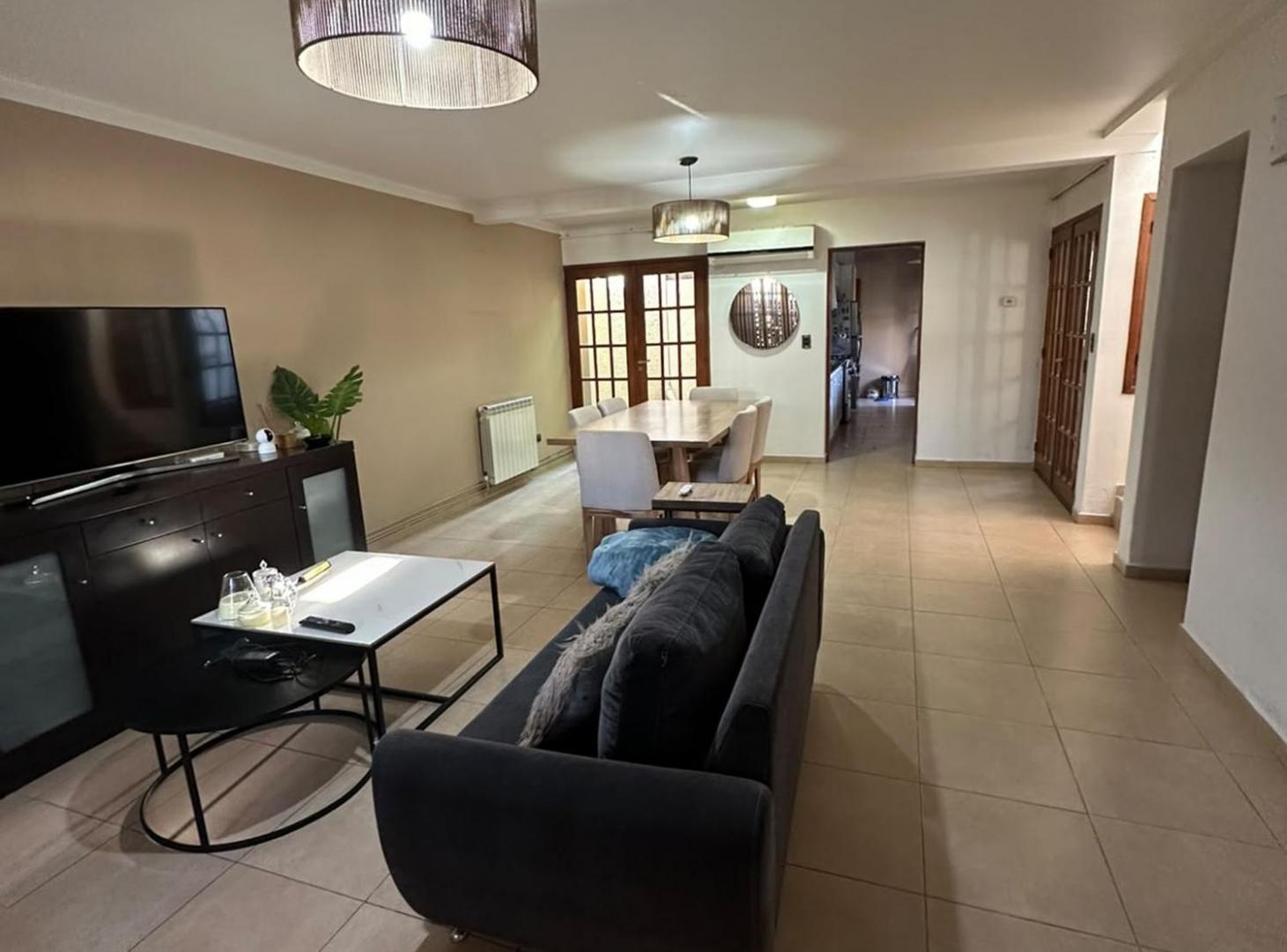 Foto de CASA EN ALQUILER QUINTA SECCION MENDOZA, imagen 2